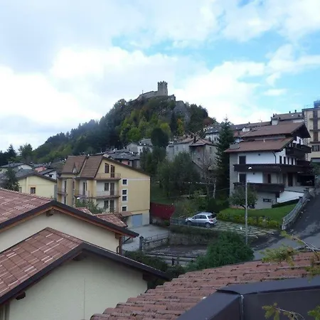 Borgo Turistico Le Case Rosa *