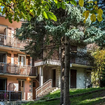 Borgo Turistico Le Case Rosa 塞斯托拉